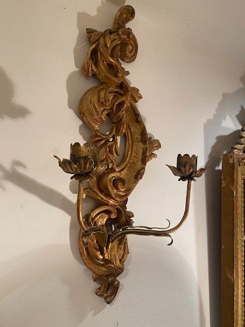 Pair Of Florentine Wall Sconces In Carved And Gilded Wood - Rocaille Style, Circa 1870-photo-1