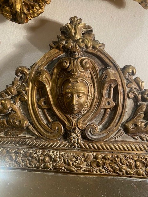 Miroir à parecloses en bois noirci et laiton repoussé – style Louis XIII, fin XIXᵉ siècle-photo-5