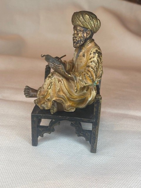 Orientalist Bronze From Vienna – Bedouin Writing While Seated On A Stool-photo-2