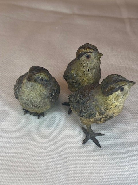 Rare Bronze de Vienne – Famille de Moineaux Polychromes-photo-3