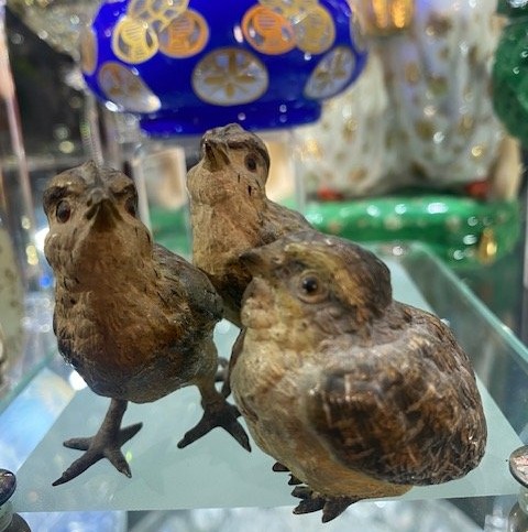 Rare Bronze de Vienne – Famille de Moineaux Polychromes-photo-2