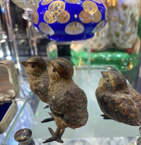 Rare Bronze de Vienne – Famille de Moineaux Polychromes-photo-4