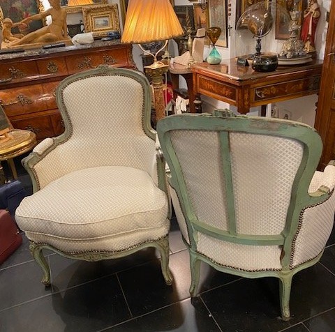 Paire de bergères en cabriolet – Style Louis XV – Hêtre sculpté et peint – Travail français, XI-photo-3