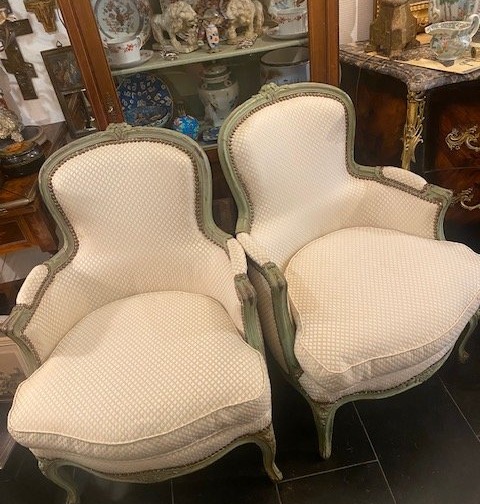 Paire de bergères en cabriolet – Style Louis XV – Hêtre sculpté et peint – Travail français, XI-photo-7
