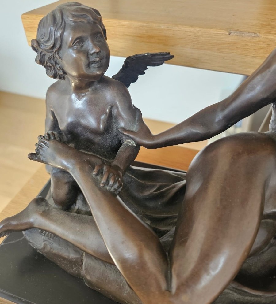 Louis Gossin (1846-1924) – Jeune femme et Cupidon – Bronze à patine brune – Époque fin XIXᵉ -photo-4