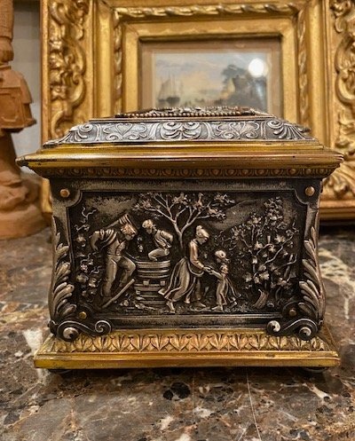 Important coffret à bijoux en bronze ciselé et argenté – Époque Napoléon III, vers 1860-1880-photo-3