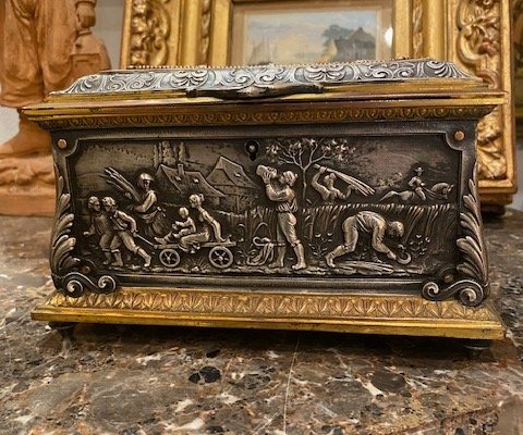 Important coffret à bijoux en bronze ciselé et argenté – Époque Napoléon III, vers 1860-1880