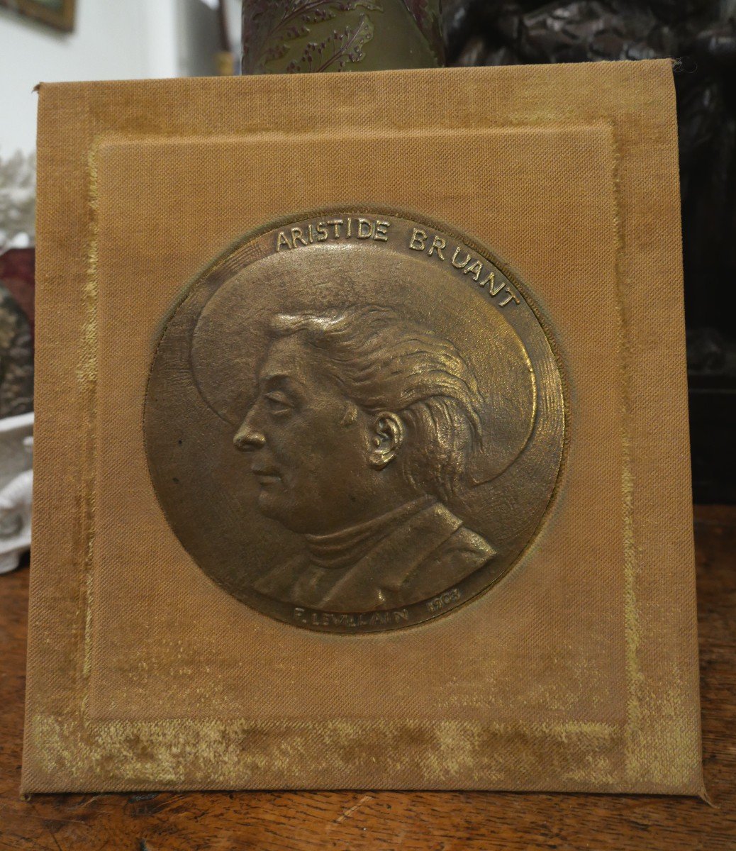 Medallion Of Aristide Bruant By Levillain