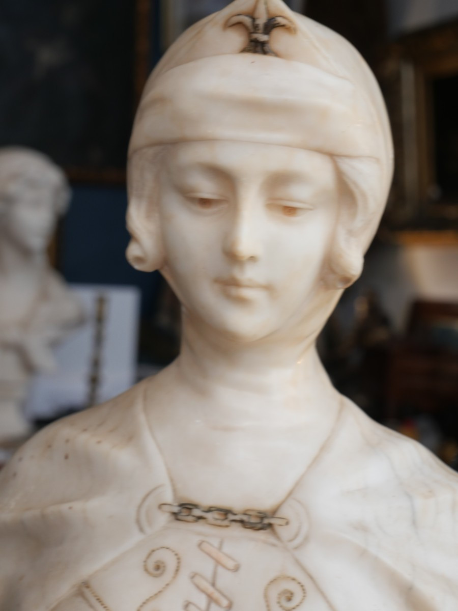 19th Century Marble Bust Of Joan Of Arc -photo-3