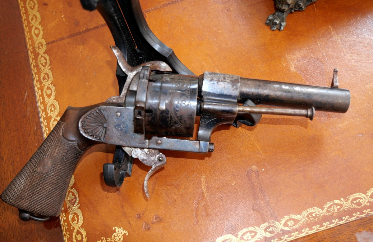 Revolver Brooch Fransico Arizaga Eibar 19th