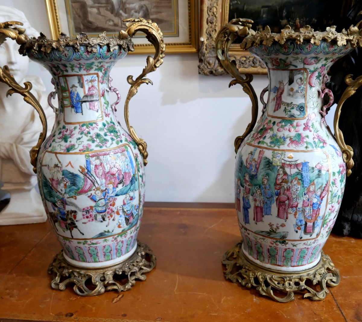 Paire de vases Chinois Monture en bronze 19e