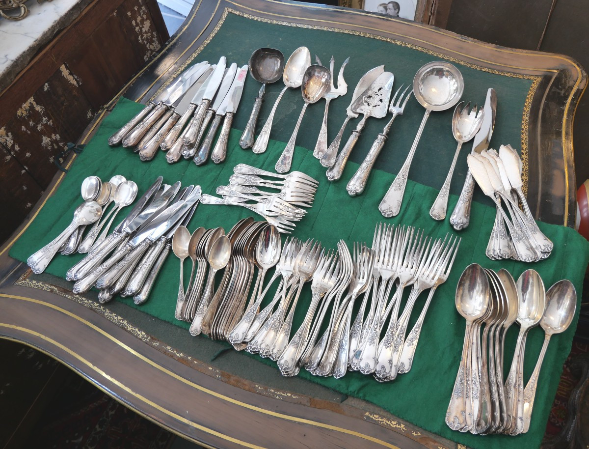 Large Silver-plated Metal Cutlery Set With Rocaille Motif