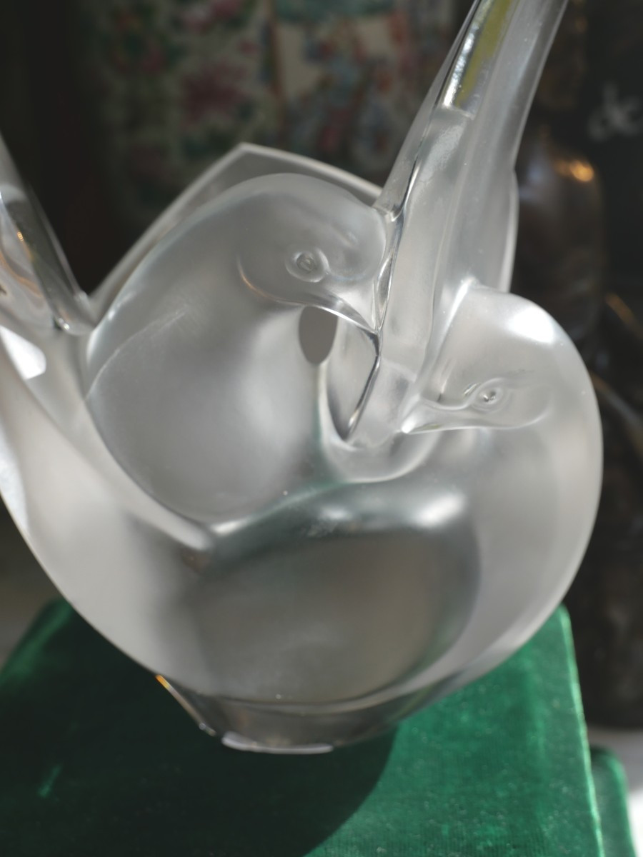 Lalique Vase With Doves -photo-2