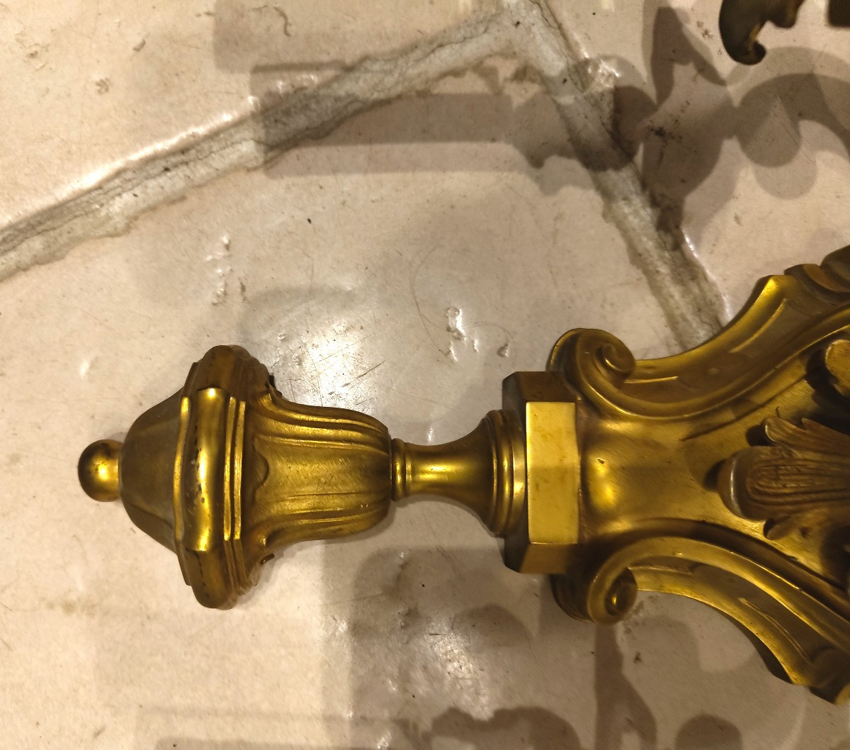 Grande applique en bronze doré -photo-1