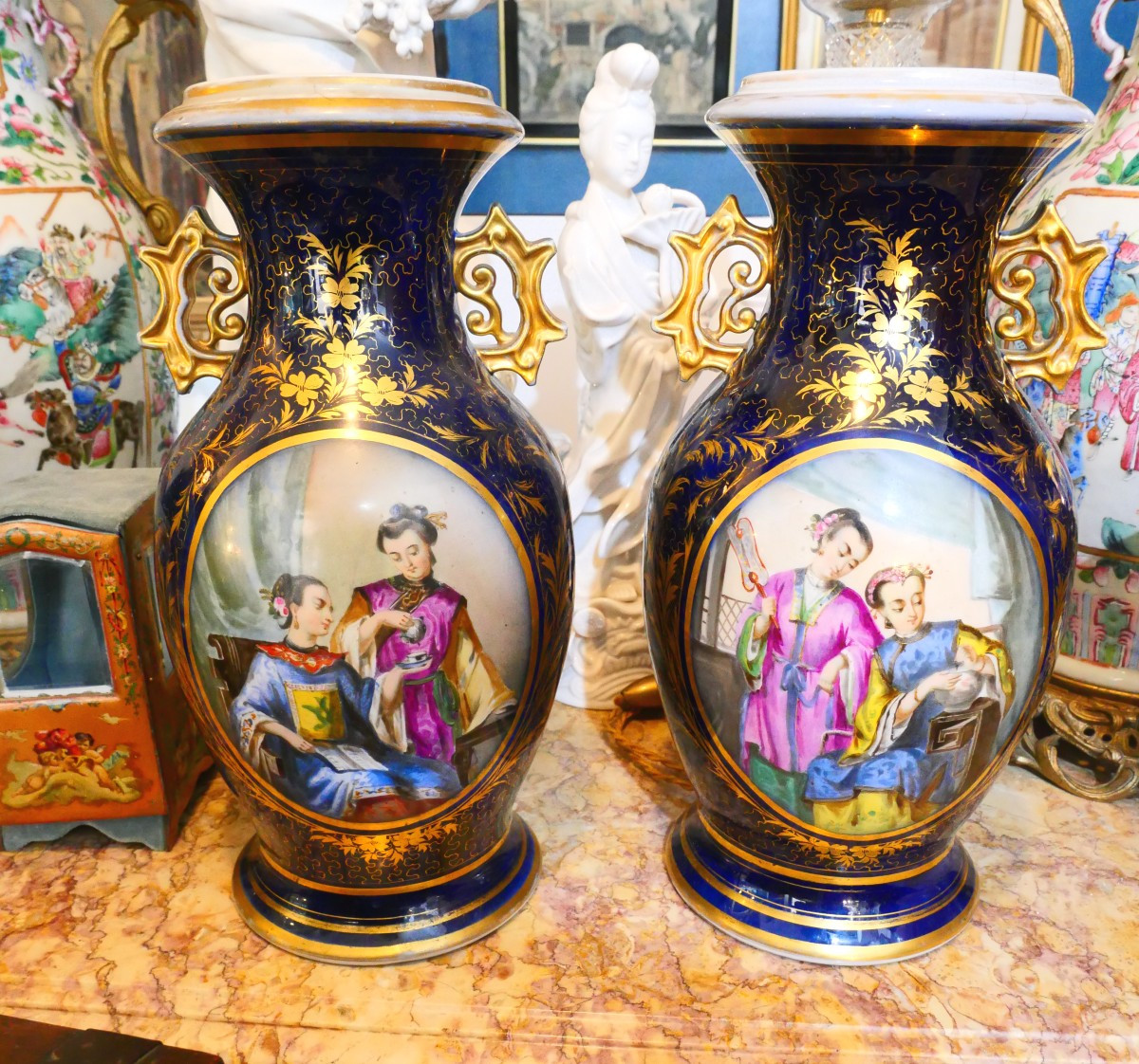 Paire de vases porcelaine de Bayeux  19e