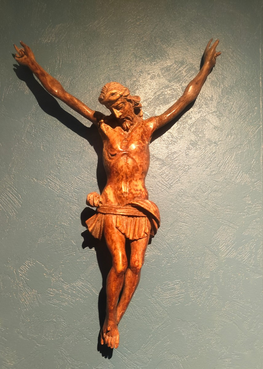 Grand Christ bois sculpté 18e