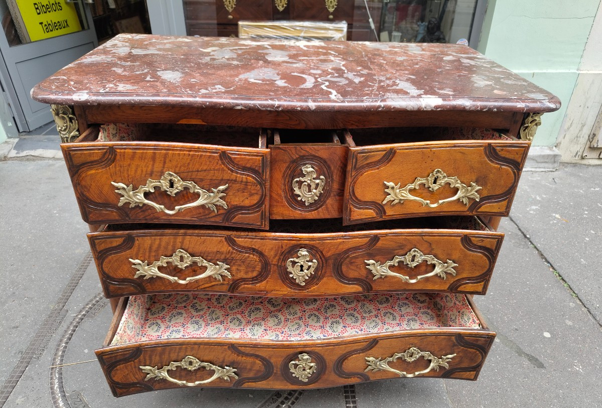 Commode milieu XVIIIe estampillée Thuillier -photo-3