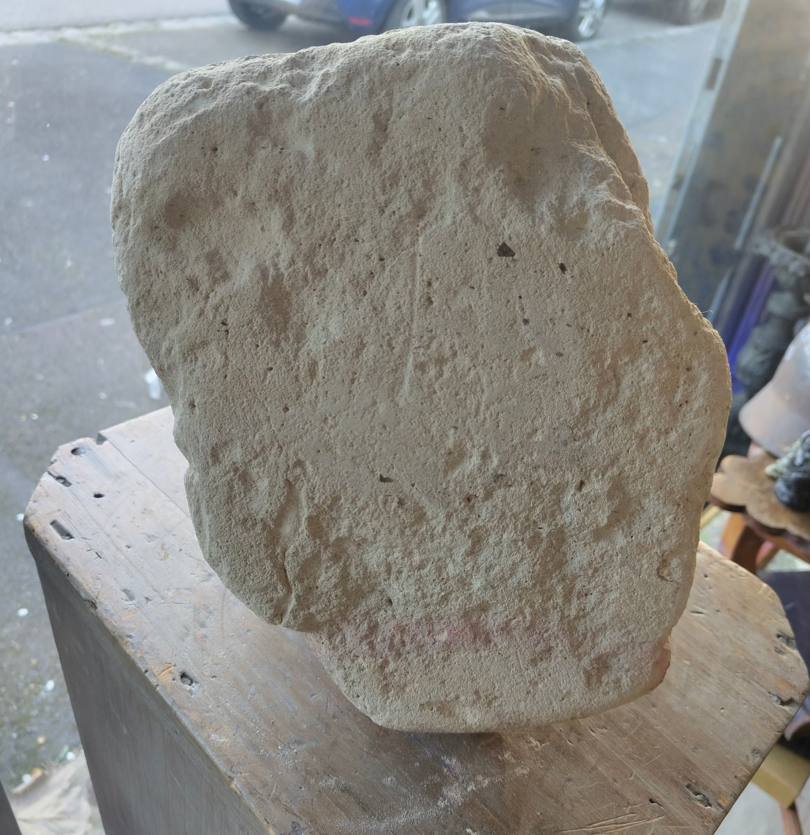 Tête d'homme sculptée XVIe-photo-1