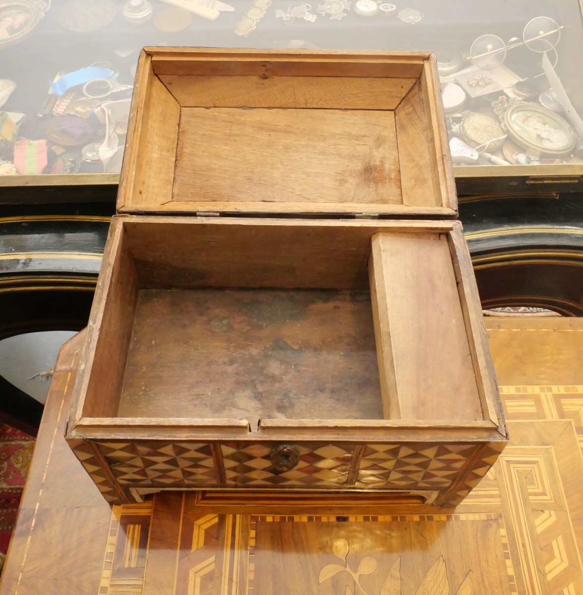 Ottoman Box Late 18th Century-photo-2