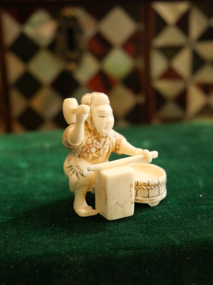 Netsuke forgeron fin du XIXe -photo-1