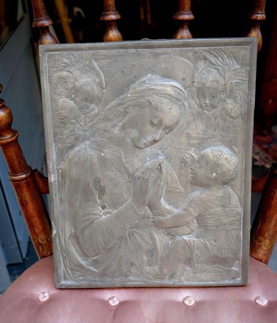 Vierge à l'enfant en plomb 19e