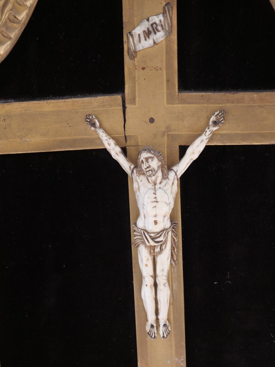 18th-century Bed-end Crucifix-photo-2