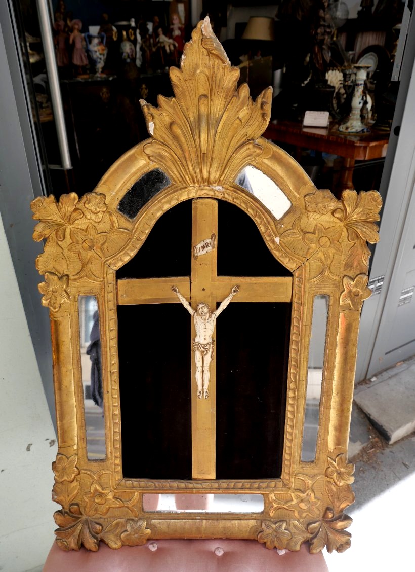 18th-century Bed-end Crucifix