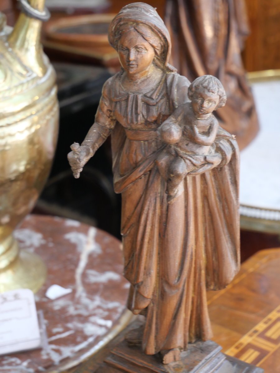 18th-century Carved Wooden Virgin And Child-photo-2
