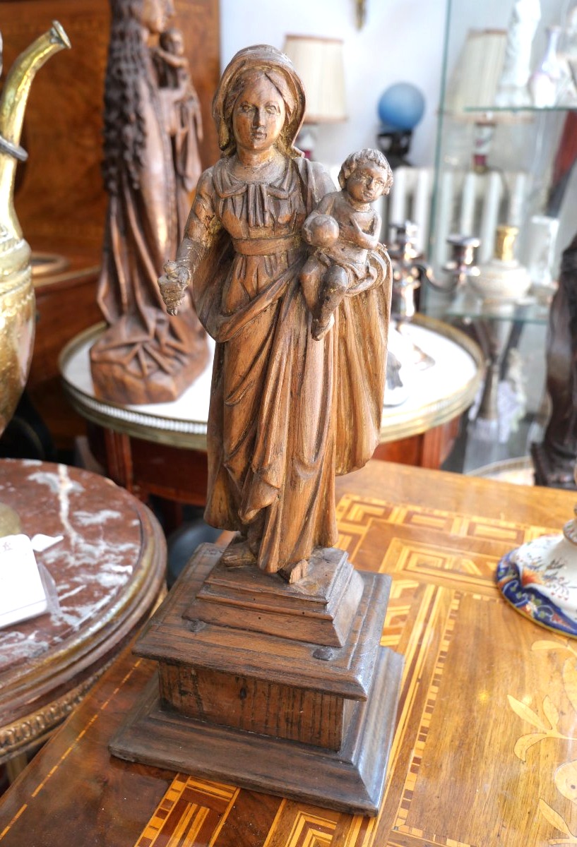 18th-century Carved Wooden Virgin And Child