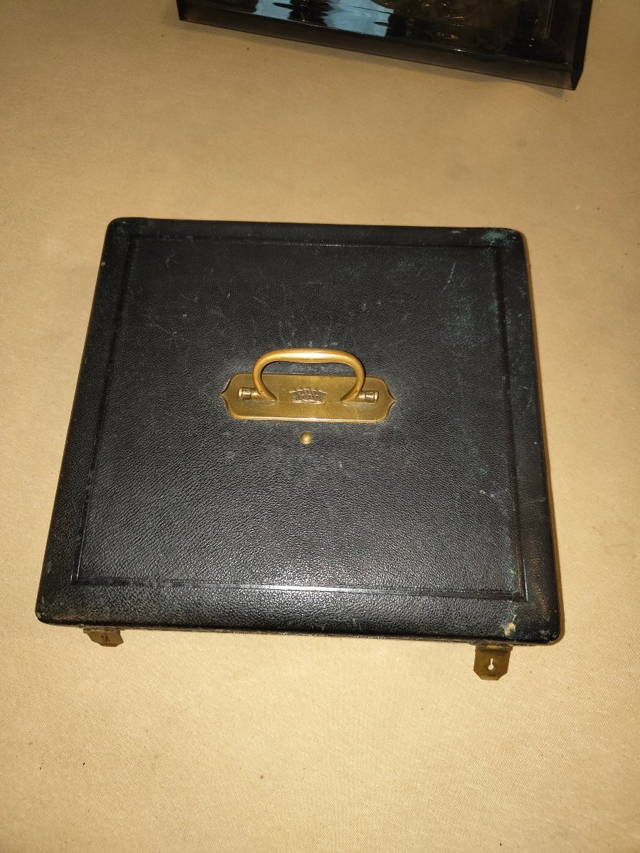 19th-century Solid Silver Box With Coat Of Arms-photo-2