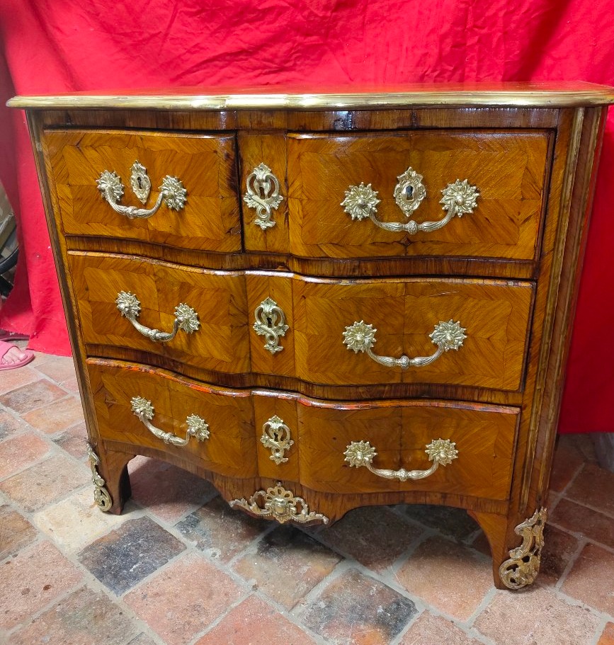 Small Crossbow Chest Of Drawers 