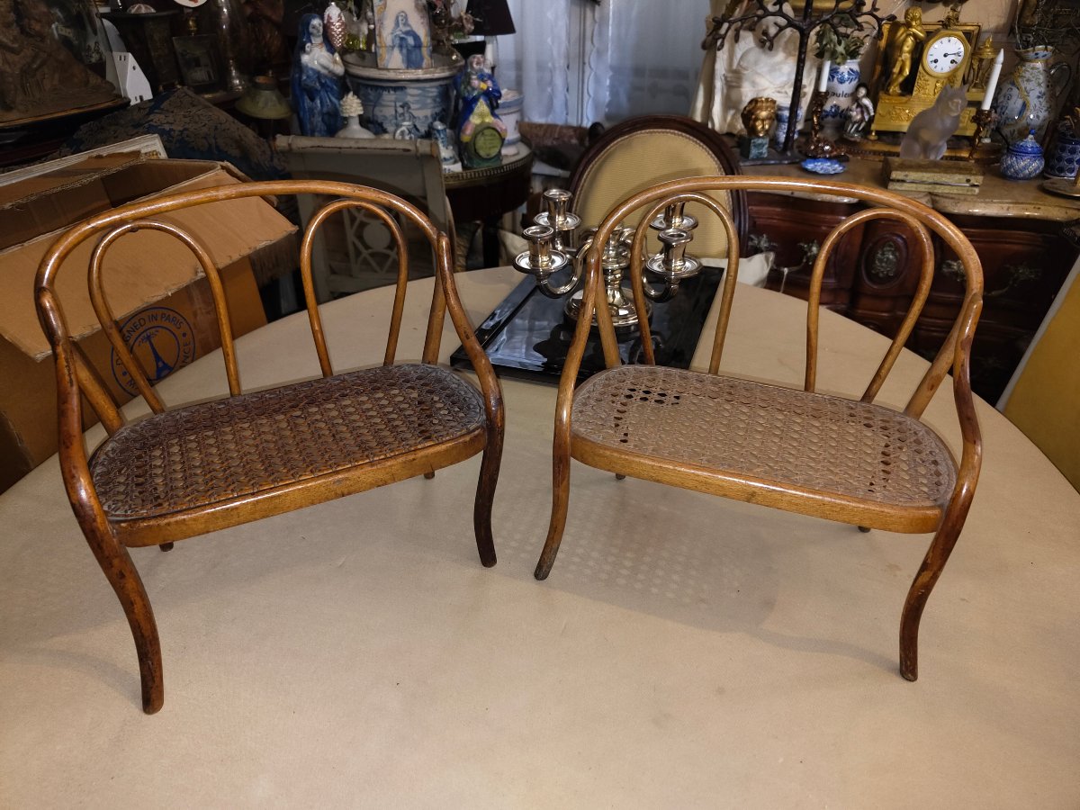 Banquettes de poupée de style thonet 