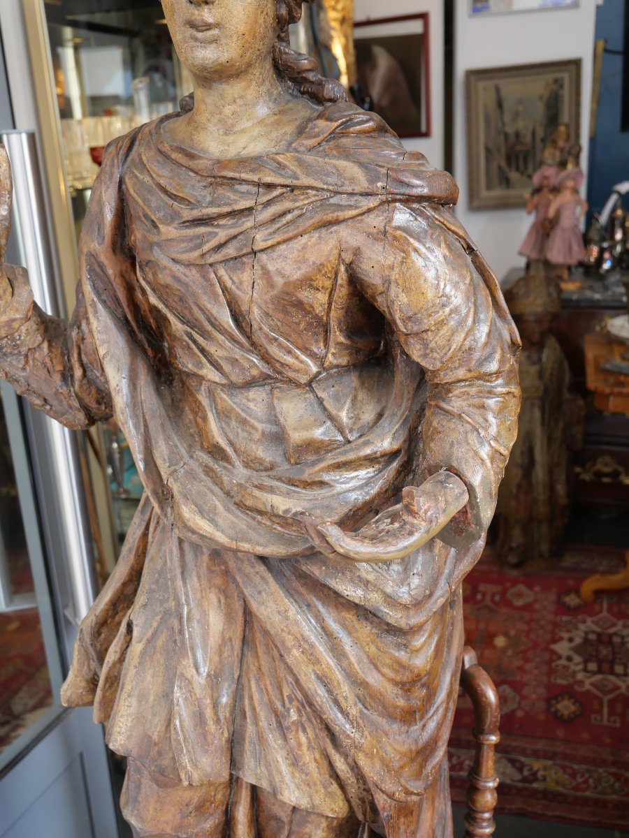 17th-century Carved Wooden Virgin Mary -photo-4