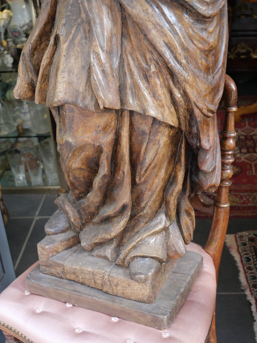 17th-century Carved Wooden Virgin Mary -photo-1