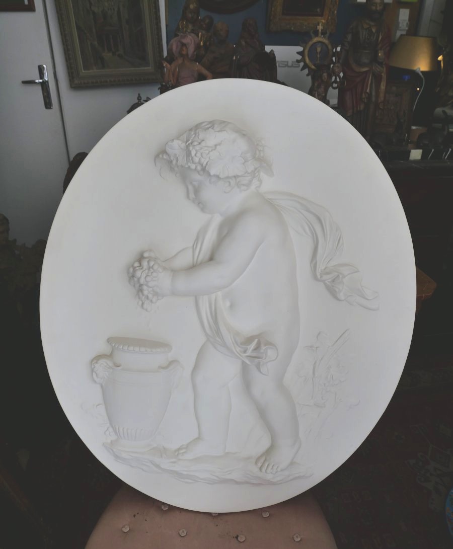 Gien Glazed Ceramic Medallion 