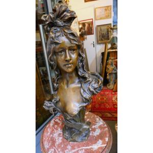 Important Art Nouveau Bronze Bust
