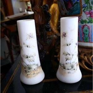 Paire de vases opaline 