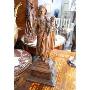 18th-century Carved Wooden Virgin And Child