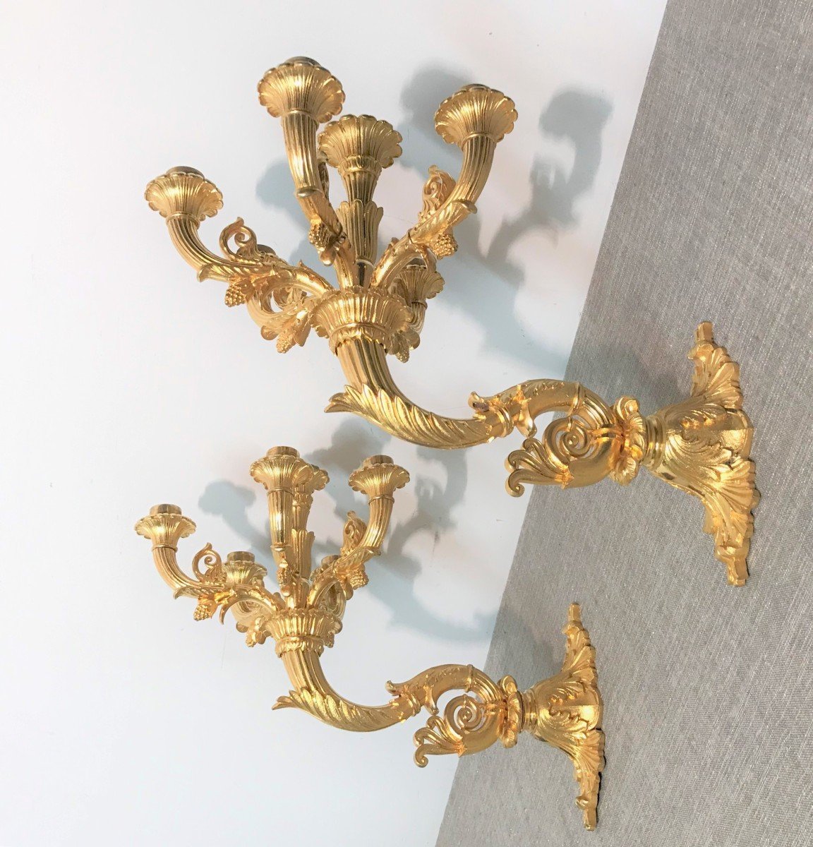 Grande paire d'appliques en bronze doré époque Restauration
