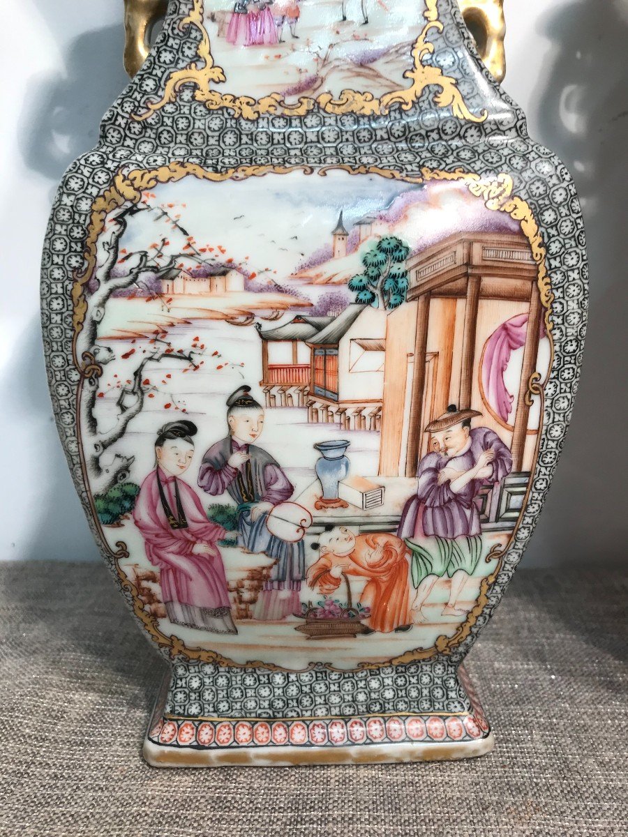 Paire de vases de Chine en porcelaine XVIIIème siècle-photo-2