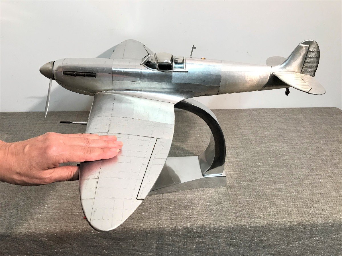 Maquette d'avion de chasse-photo-2