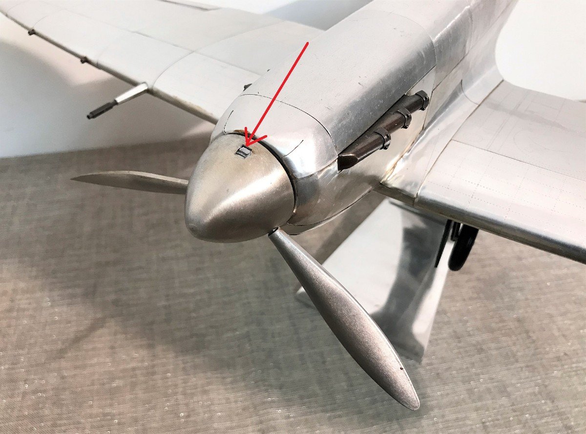 Maquette d'avion de chasse-photo-1