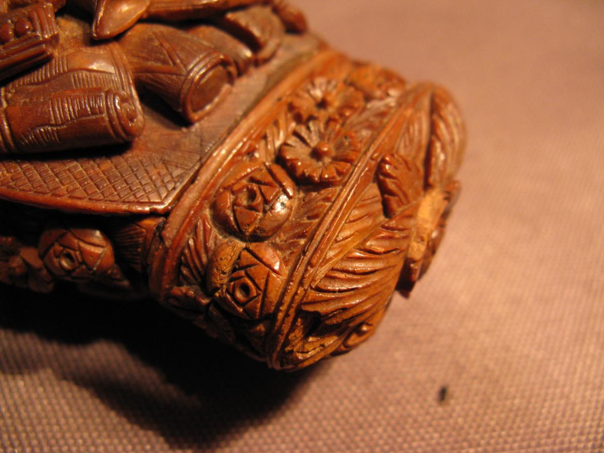 Ancient Art In Popular Corozo Snuffbox-photo-2