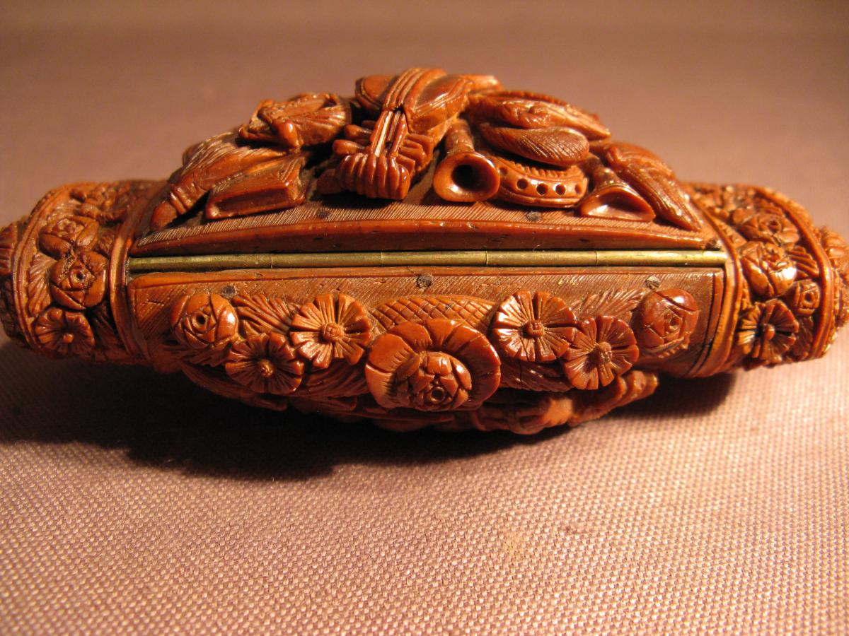 Ancient Art In Popular Corozo Snuffbox-photo-7