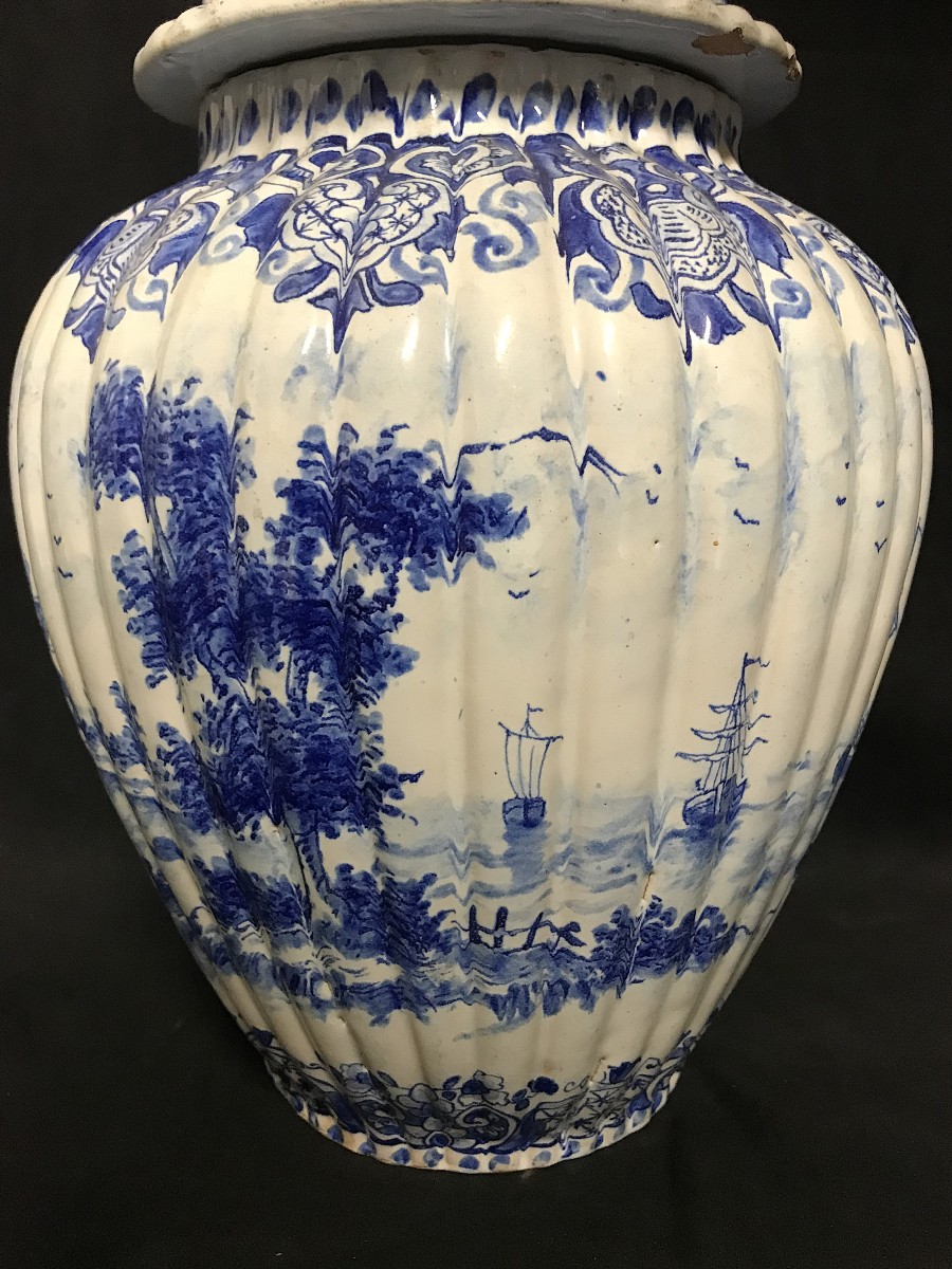 18th Century Delft Covered Pot-photo-3