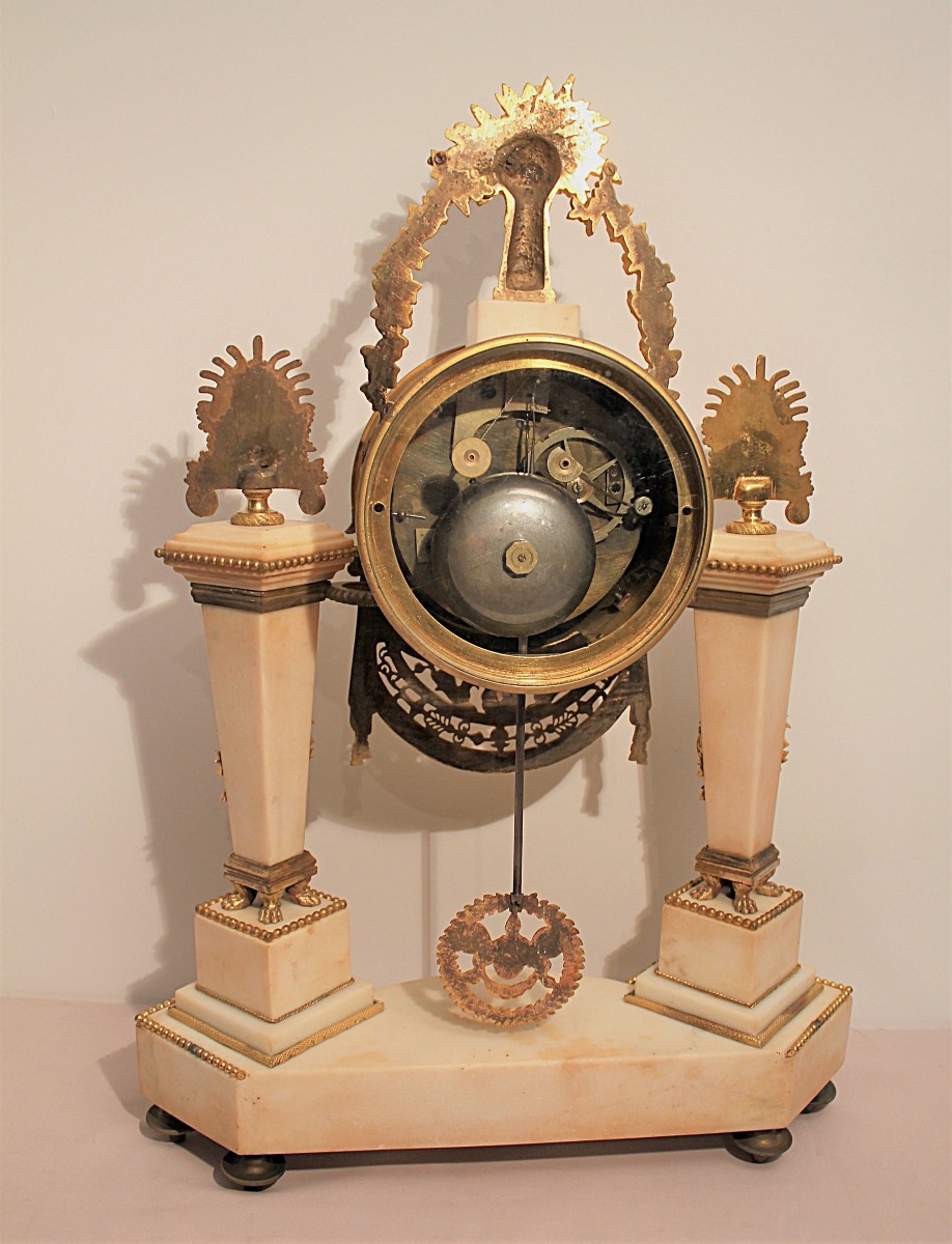 Pendule époque Louis XVI marbre blanc et bronze doré-photo-7