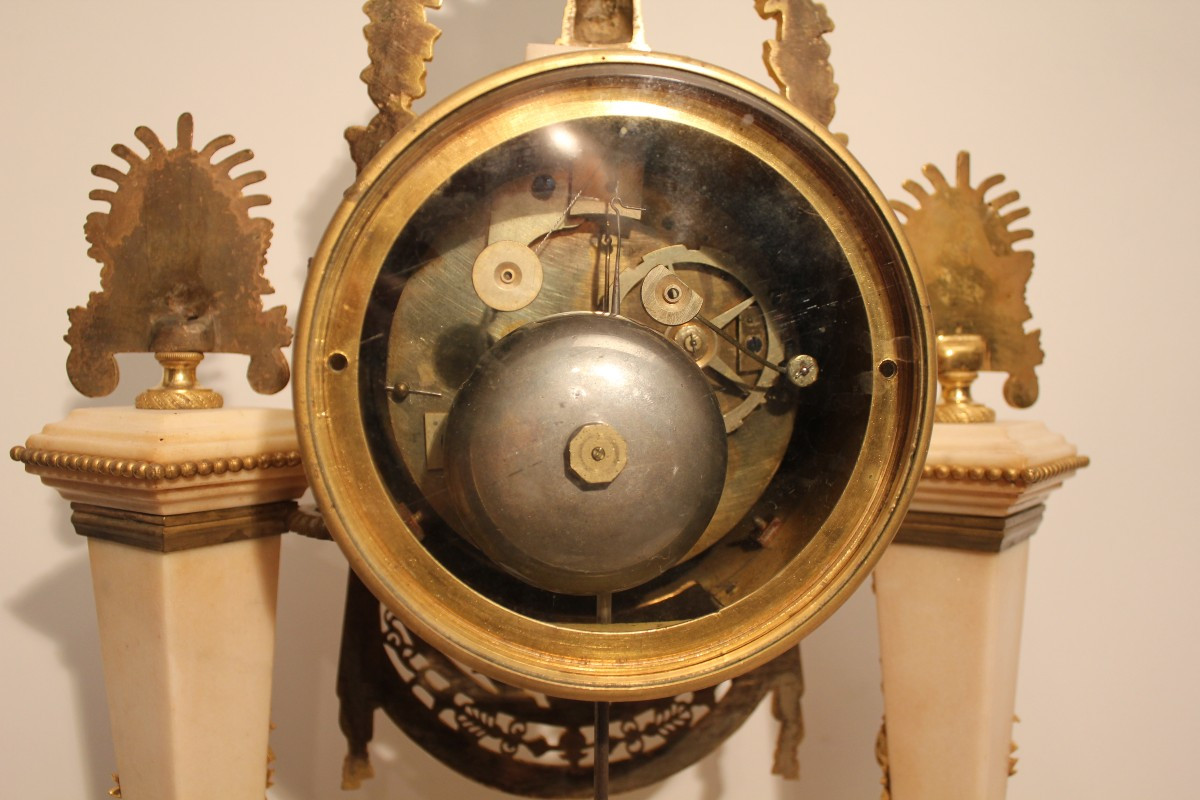 Pendule époque Louis XVI marbre blanc et bronze doré-photo-8