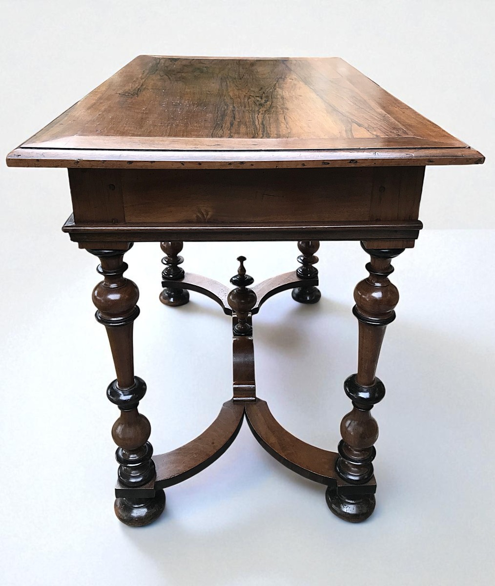 Table en noyer époque Louis XIV-photo-4