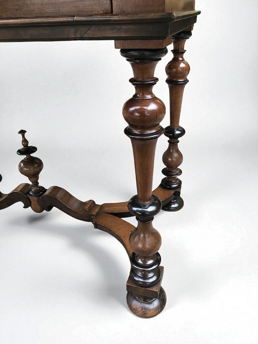 Table en noyer époque Louis XIV-photo-2