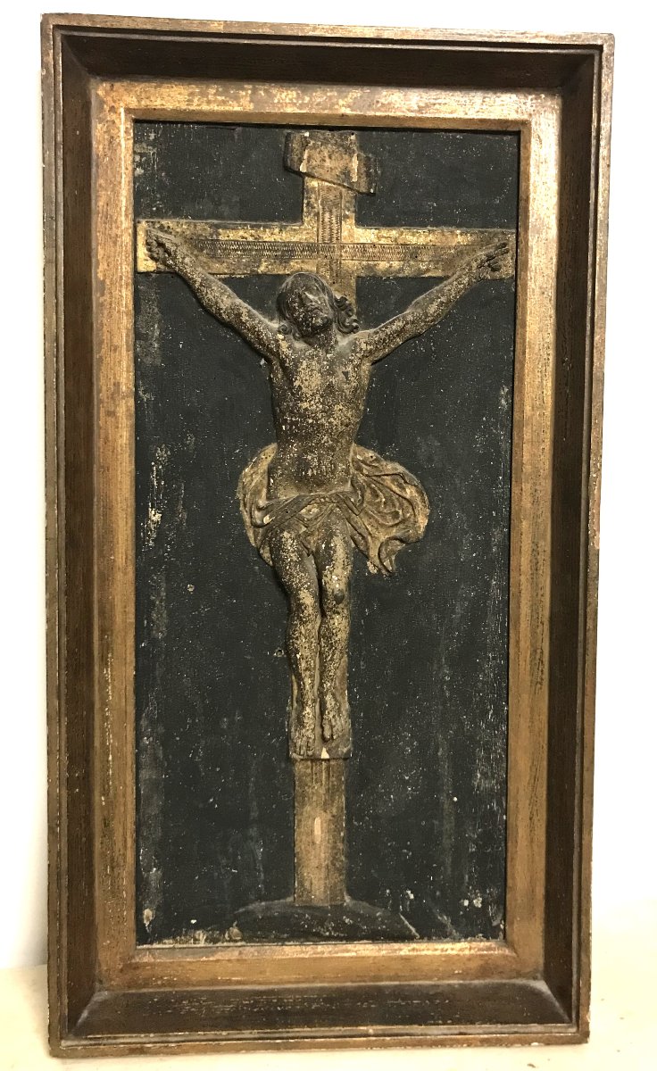 Carved Wooden Crucifix Of Christ, 18th Century Or Earlier